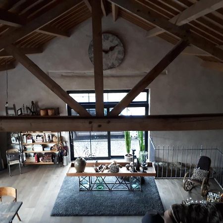 Le Hangar Des Voyageurs Petit-Halleux Exteriér fotografie