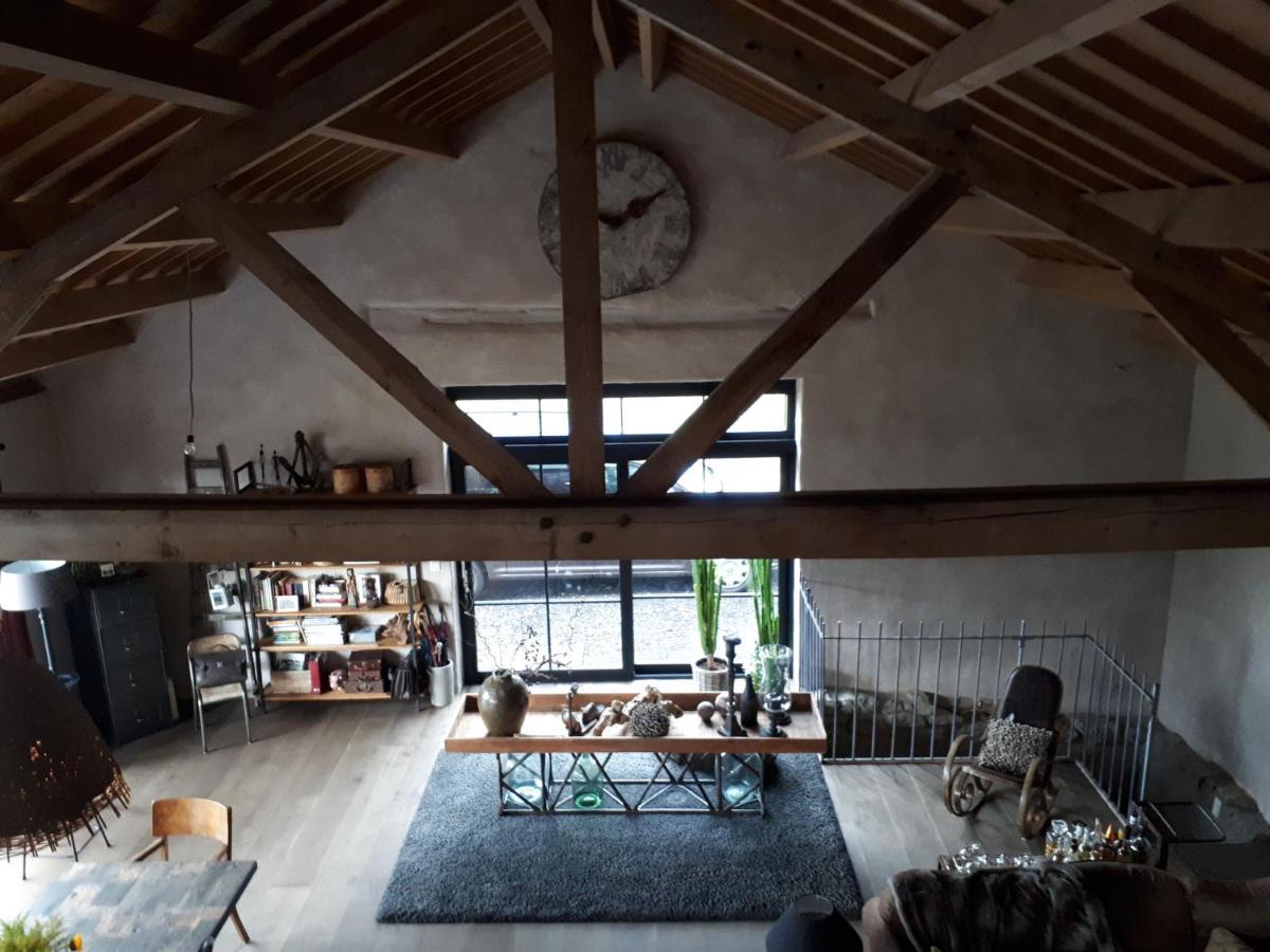 Le Hangar Des Voyageurs Petit-Halleux Exteriér fotografie