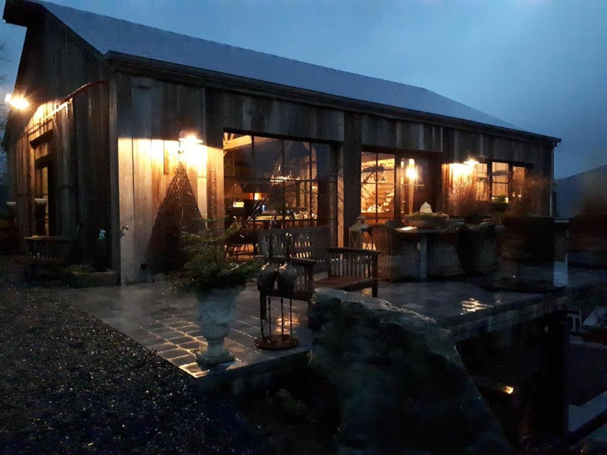 Le Hangar Des Voyageurs Petit-Halleux Exteriér fotografie