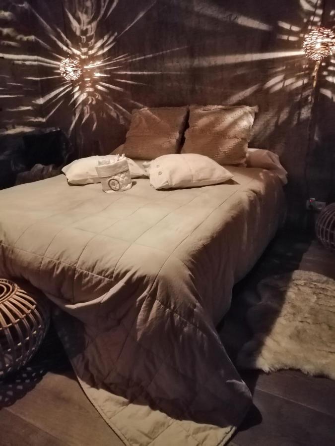 Le Hangar Des Voyageurs Petit-Halleux Exteriér fotografie