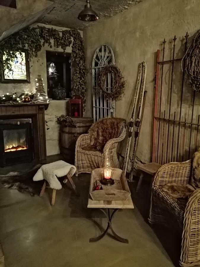 Le Hangar Des Voyageurs Petit-Halleux Exteriér fotografie